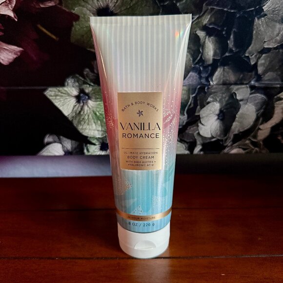 NEW VANILLA ROMANCE Body Cream Full Size Bath & Body Works - Picture 1 of 2